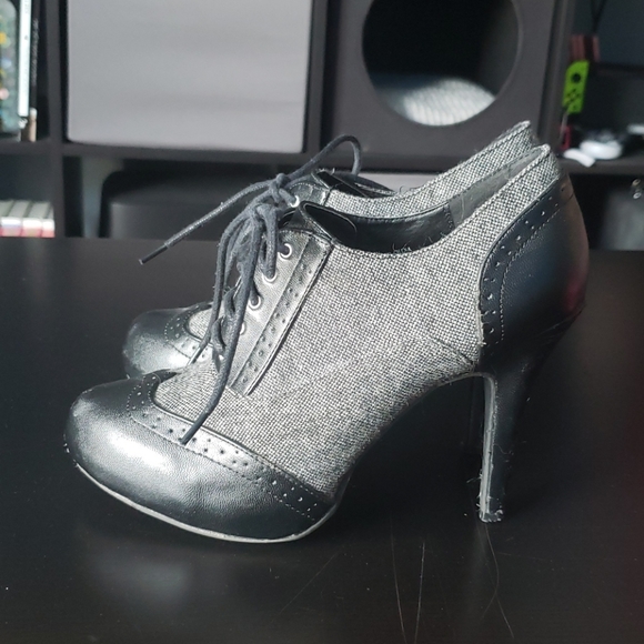 Le Chateau pin up style heels Sz 7.5 - Picture 2 of 9